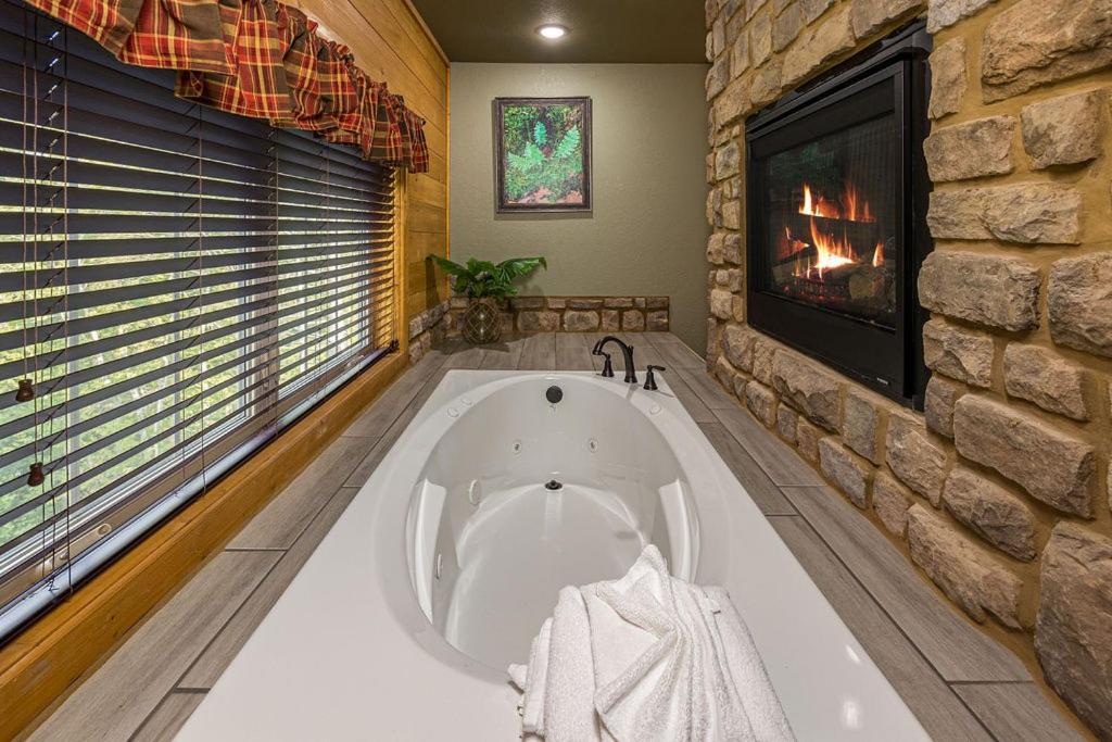 Starry Starry Night By Eden Crest Villa Gatlinburg Exteriör bild